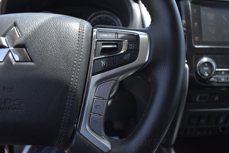 Mitsubishi L200 - 2.3 Instyle Double Cab 4x4 Leather