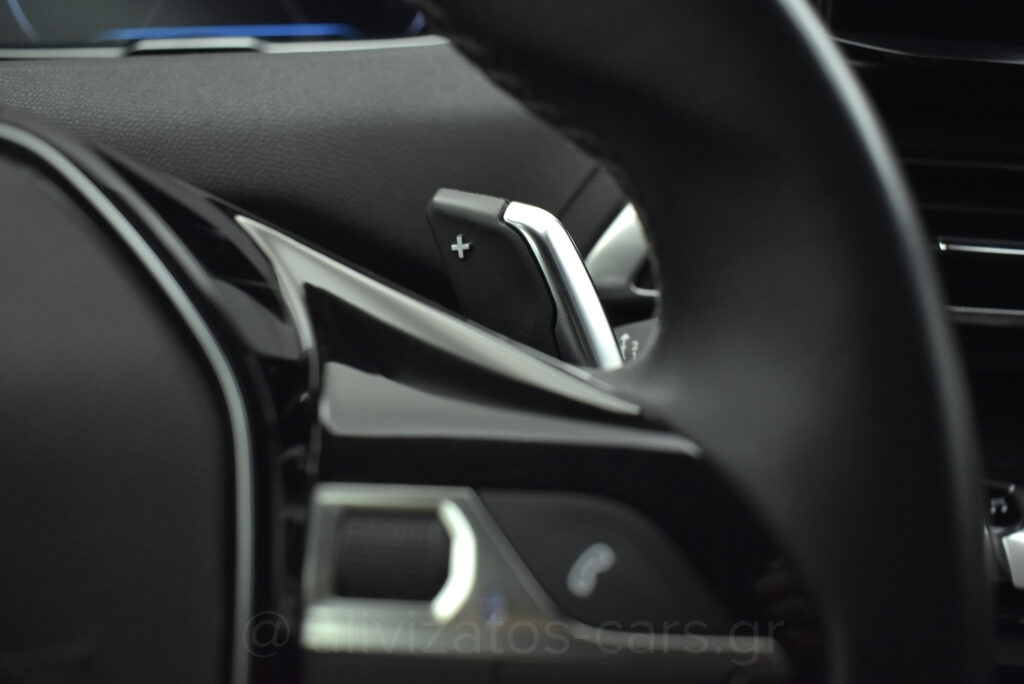 Peugeot 3008 - 1.5 BLUE HDI EAT8 ALLURE FACELIFT 130hp