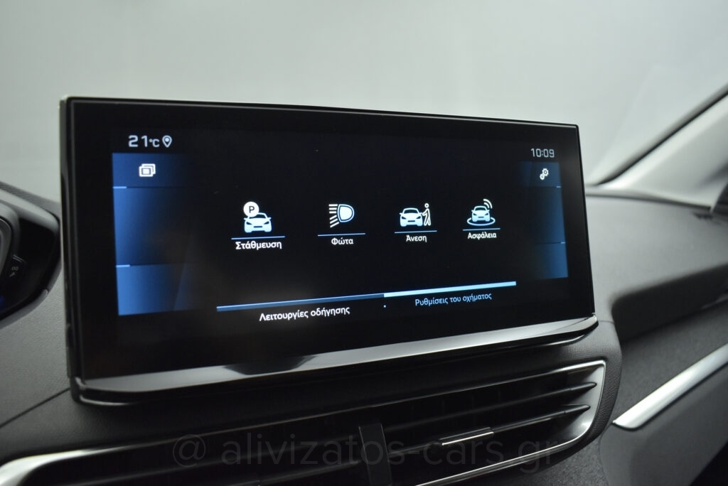 Peugeot 3008 - 1.5 BLUE HDI EAT8 ALLURE FACELIFT 130hp