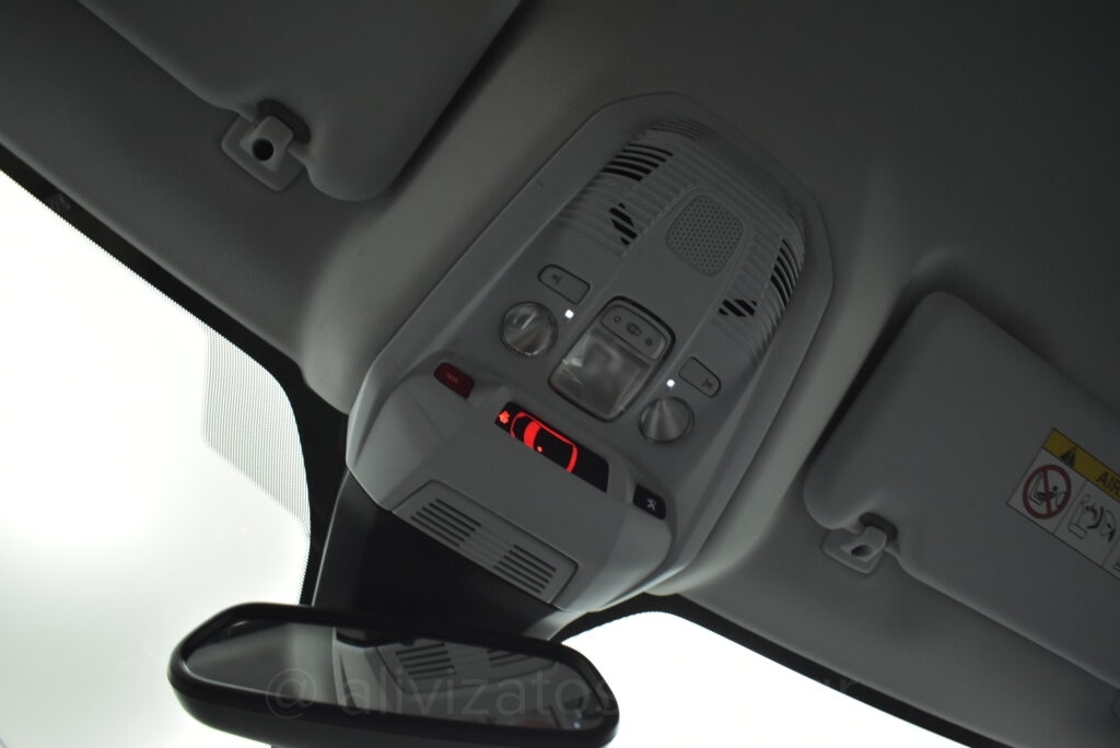 Peugeot 3008 - 1.5 BLUE HDI EAT8 ALLURE FACELIFT 130hp