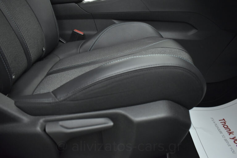 Peugeot 3008 - 1.5 BLUE HDI EAT8 ALLURE FACELIFT 130hp