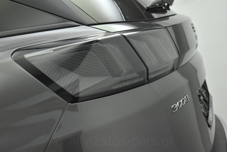 Peugeot 3008 - 1.5 BLUE HDI EAT8 ALLURE FACELIFT 130hp