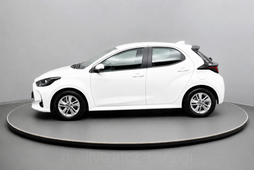 Toyota Yaris - 1.5 HYBRID E-CVT ACTIVE