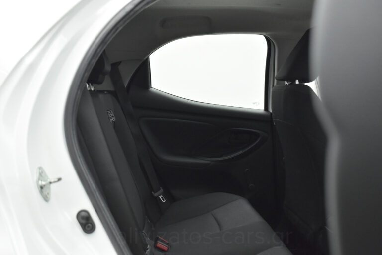 Toyota Yaris - 1.5 HYBRID E-CVT ACTIVE