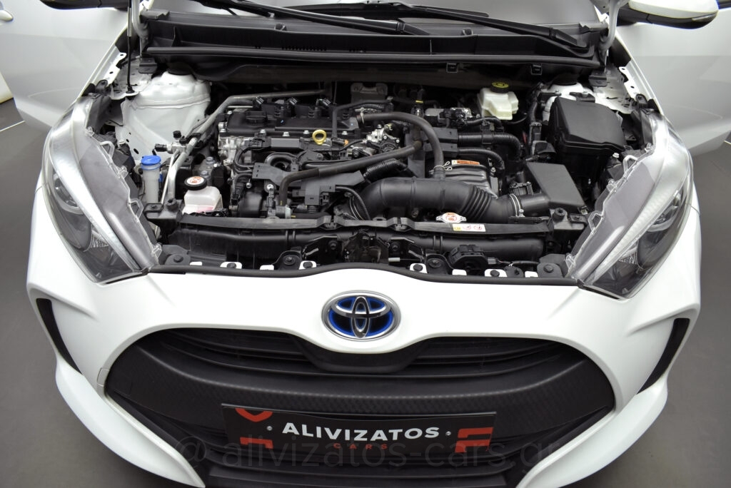 Toyota Yaris - 1.5 HYBRID E-CVT ACTIVE