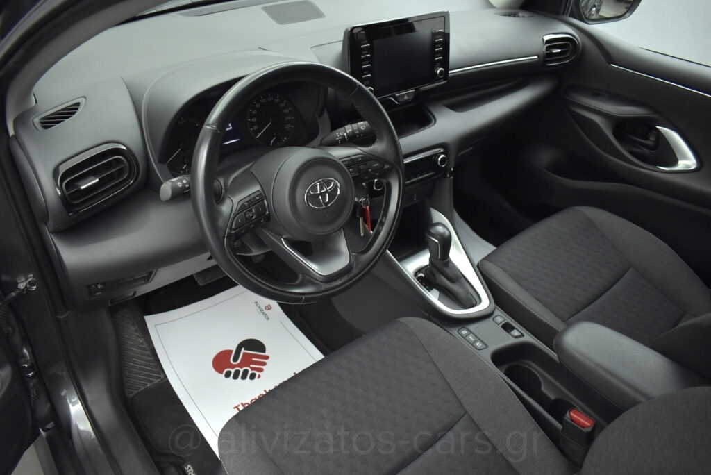 Toyota Yaris - 1.5 HYBRID E-CVT BUSSINES CAMERA