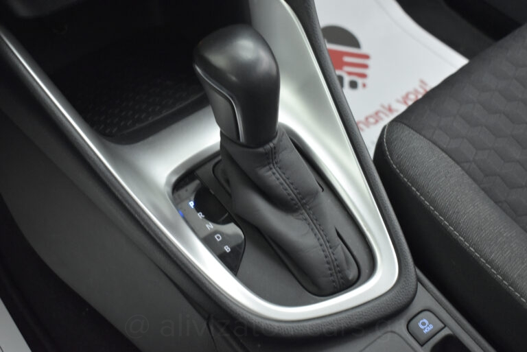 Toyota Yaris - 1.5 HYBRID E-CVT BUSSINES CAMERA