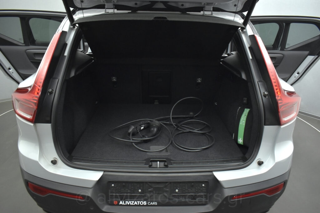 Volvo XC40 - T5 Recharge 262hp R-Design Leather Alcantara