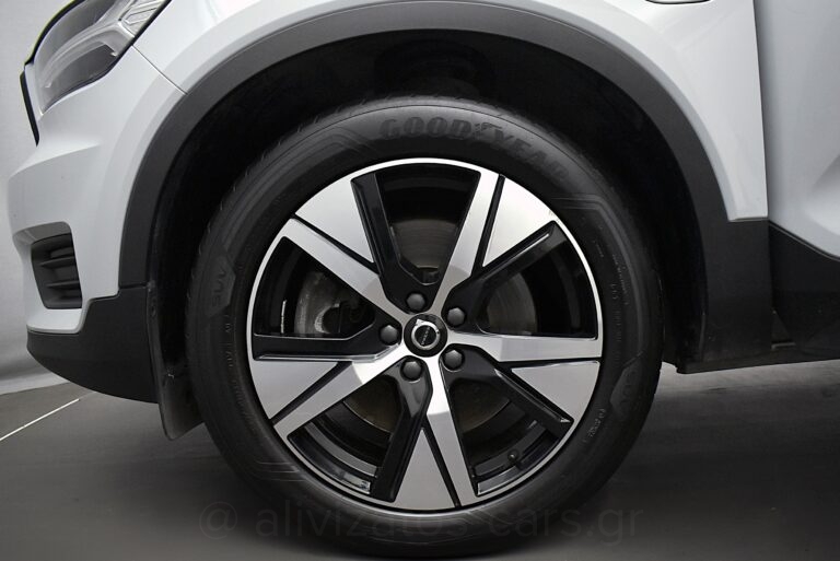 Volvo XC40 - T5 Recharge 262hp R-Design Leather Alcantara