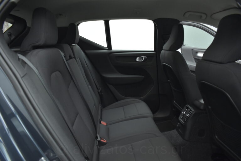 Volvo XC40 - T5 Recharge Inscription Plug in 262hp Navi Camera