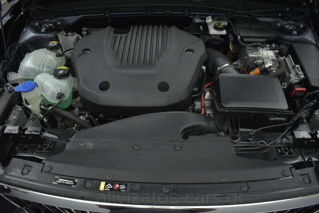 Volvo XC40 - T5 Recharge Inscription Plug in 262hp Navi Camera