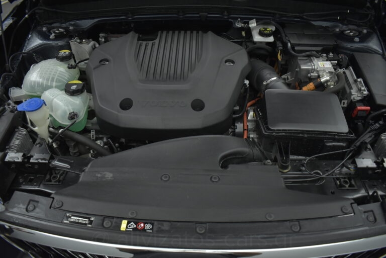 Volvo XC40 - T5 Recharge Inscription Plug in 262hp Navi Camera