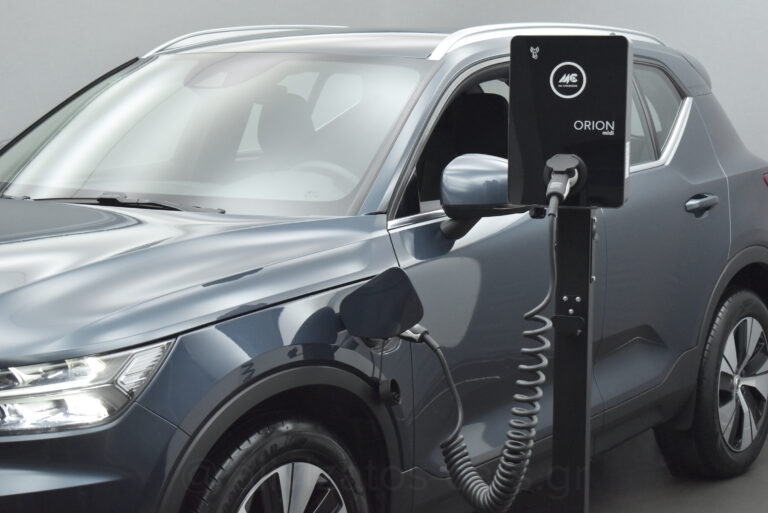 Volvo XC40 - T5 Recharge Inscription Plug in 262hp Navi Camera
