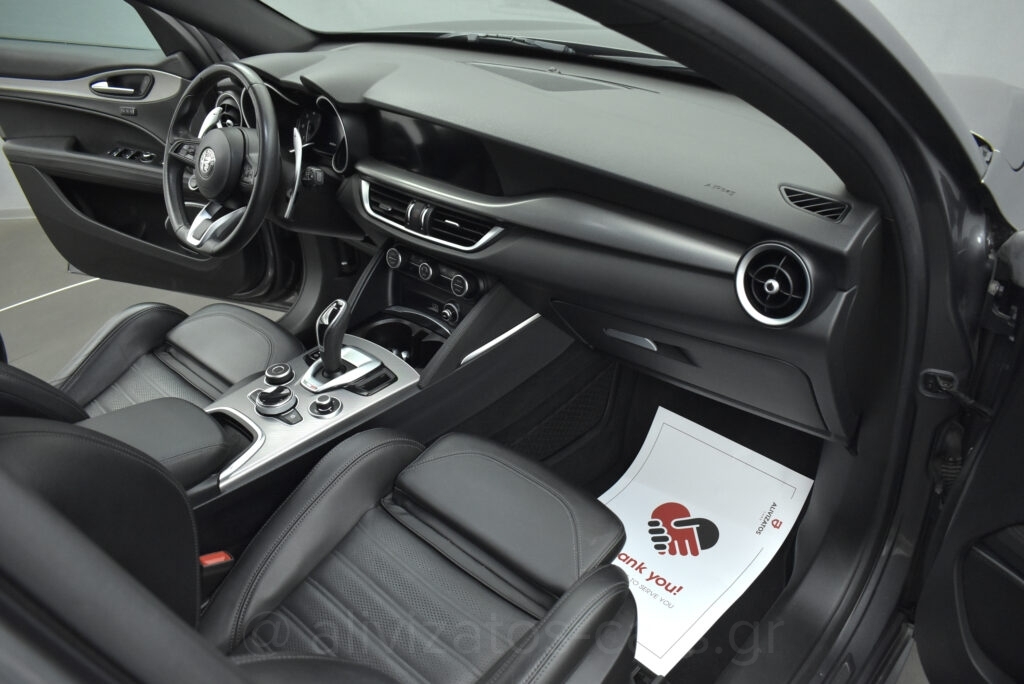 Alfa Romeo Stelvio - Veloce Q4 Turbo 210hp AT8