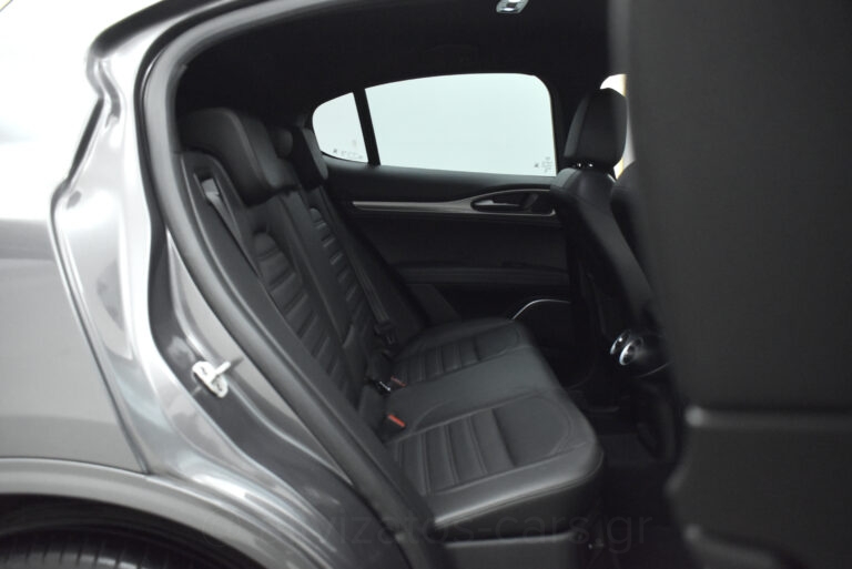 Alfa Romeo Stelvio - Veloce Q4 Turbo 210hp AT8