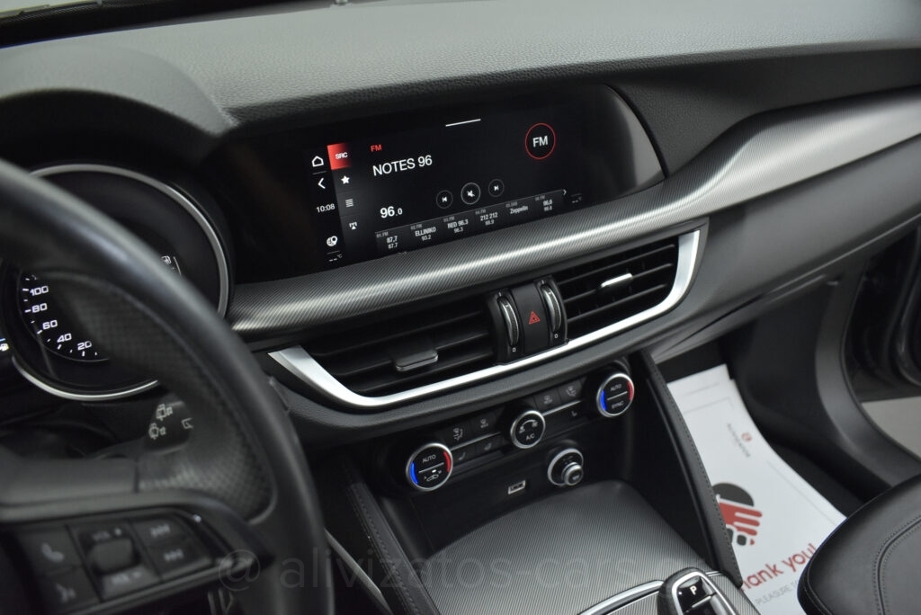 Alfa Romeo Stelvio - Veloce Q4 Turbo 210hp AT8