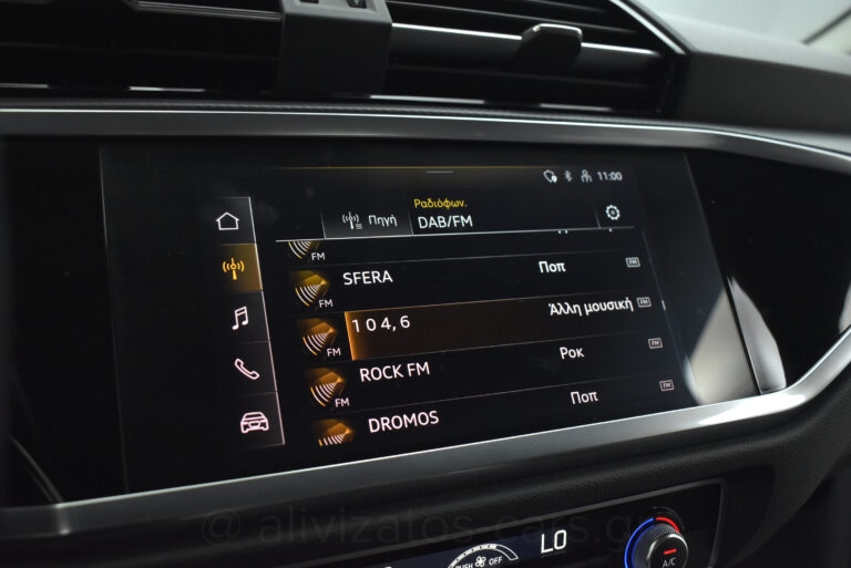 Audi Q3 - SPORTBACK 35 TFSI S LINE HYBRID S TRONIC