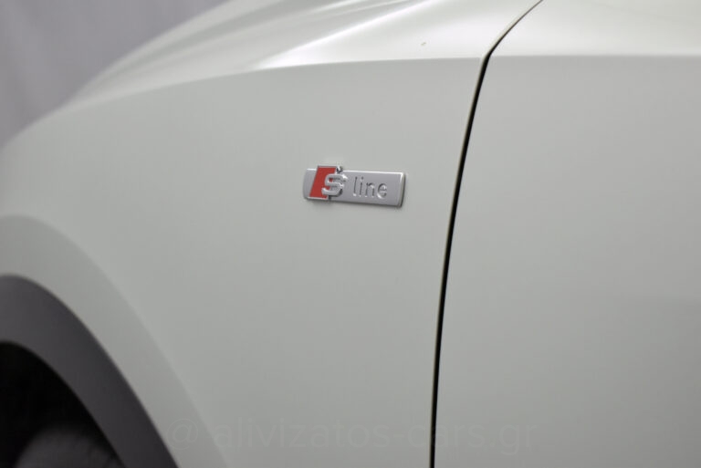 Audi Q3 - SPORTBACK 35 TFSI S LINE HYBRID S TRONIC