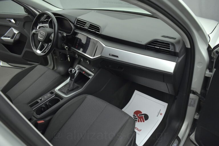 Audi Q3 - SPORTBACK 35 TFSI S LINE HYBRID S TRONIC