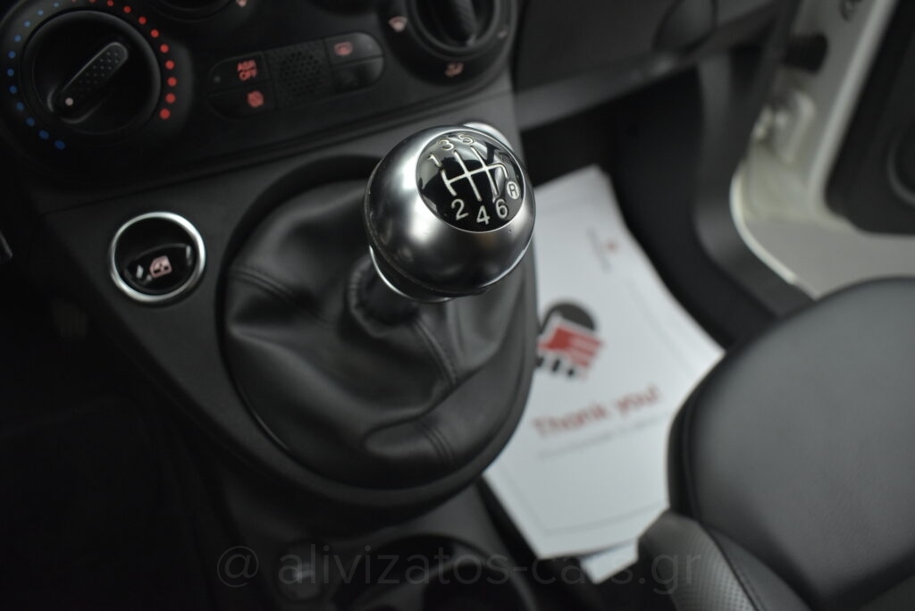 Fiat 500 - Connect 1.0 Hybrid Navi