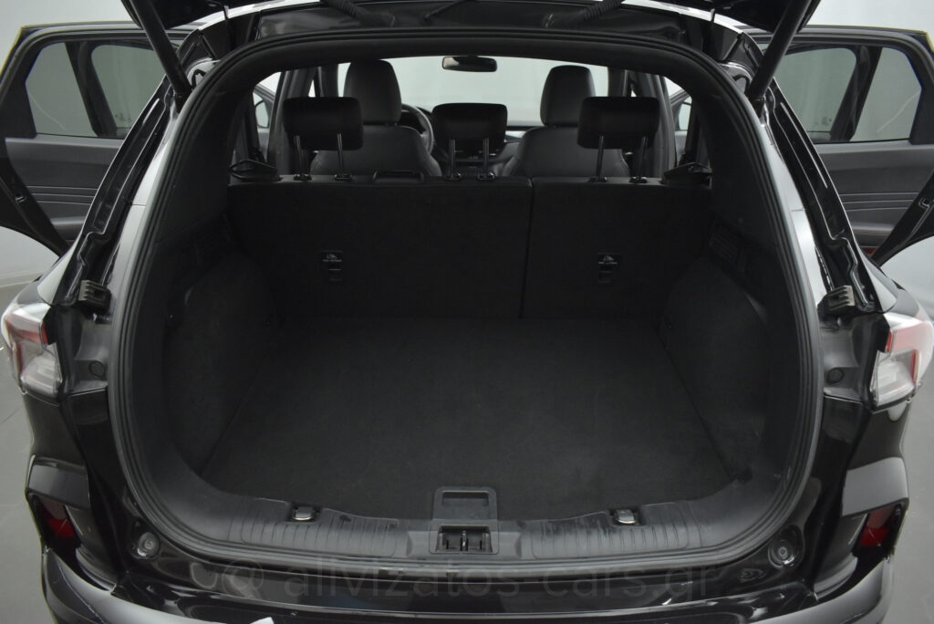 Ford Kuga - 2.5 HEV ST-Line X 4WD 190 hp