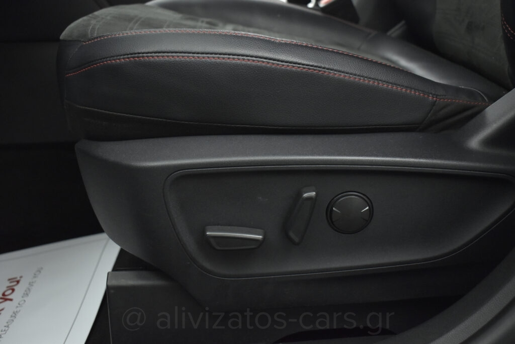 Ford Kuga - 2.5 HEV ST-Line X 4WD 190 hp