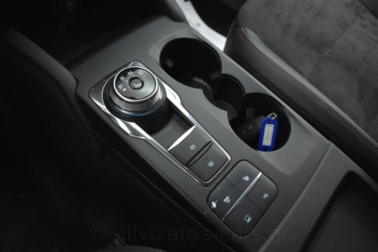 Ford Kuga - 2.5 HEV ST-Line X 4WD 190 hp