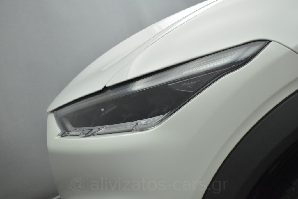Ford Mustang Mach-E - BASE 294 hp