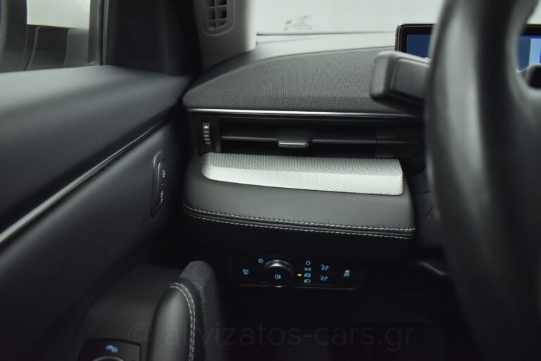 Ford Mustang Mach-E - BASE 294 hp