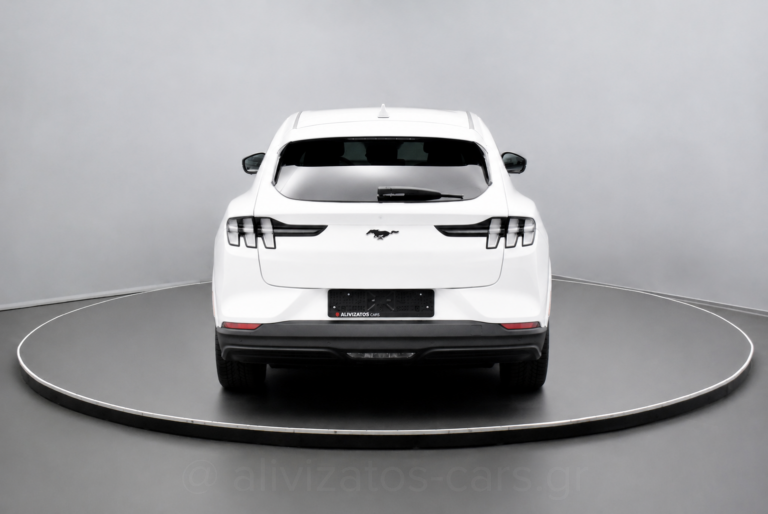 Ford Mustang Mach-E - BASE 294 hp