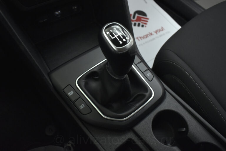 Kia Sportage - 1.6 T-GDi HYBRID 48v DYNAMIC LX 6MT