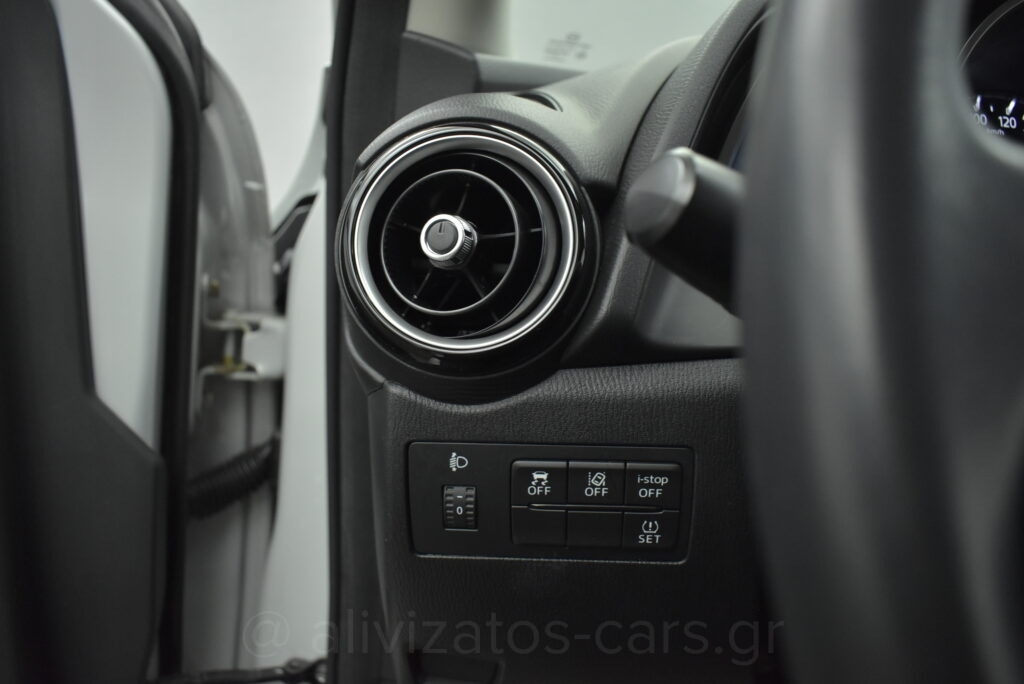 Mazda 2 - 1.5 Skyactiv-G Sport Selectd Navi