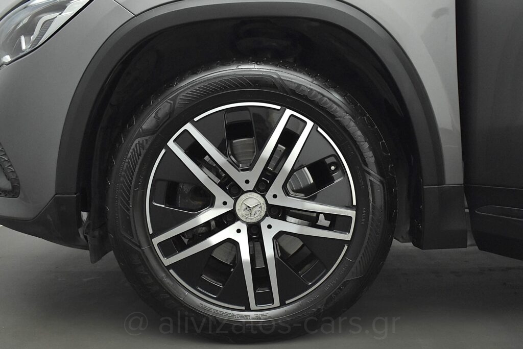 Mercedes-Benz GLA 250 - 1.3 e Plug-in 8G-DCT Progressive Camera