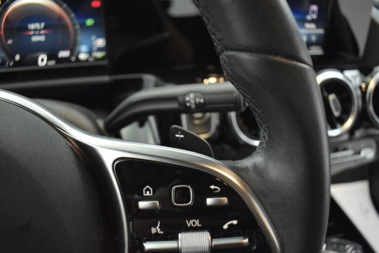 Mercedes-Benz GLA 250 - 1.3 e Plug-in 8G-DCT Progressive Camera