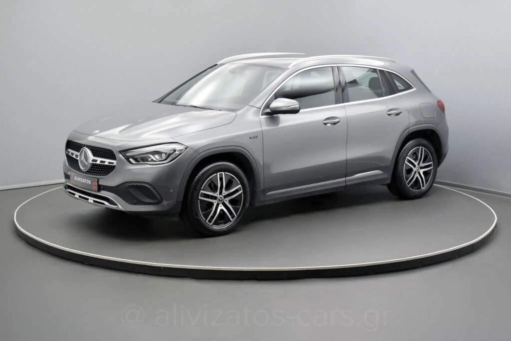 Mercedes-Benz GLA 250 - 1.3 e Plug-in 8G-DCT Progressive Camera