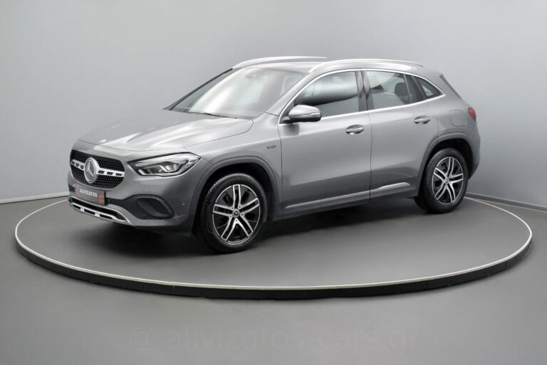 Mercedes-Benz GLA 250 - 1.3 e Plug-in 8G-DCT Progressive Camera