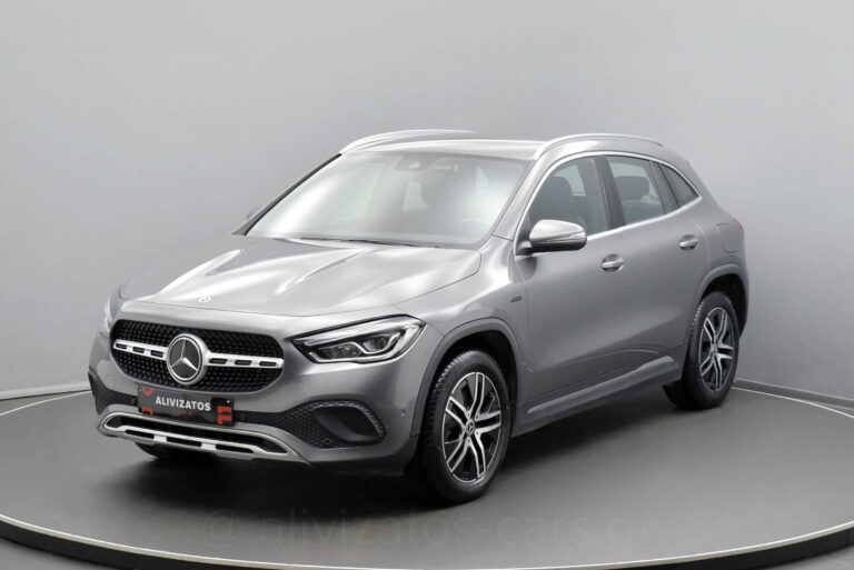 Mercedes-Benz GLA 250 - 1.3 e Plug-in 8G-DCT Progressive Camera
