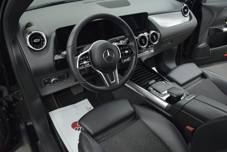 Mercedes-Benz GLA 250 - 1.3 e Plug-in 8G-DCT Progressive Navi Camera