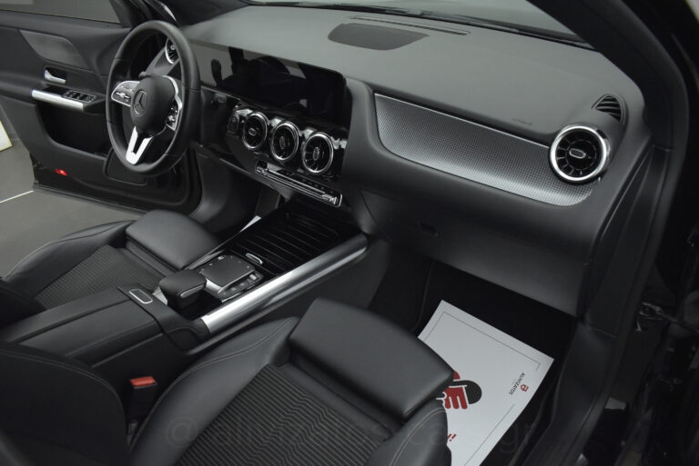 Mercedes-Benz GLA 250 - 1.3 e Plug-in 8G-DCT Progressive Navi Camera