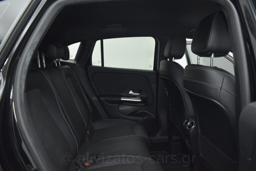 Mercedes-Benz GLA 250 - 1.3 e Plug-in 8G-DCT Progressive Navi Camera