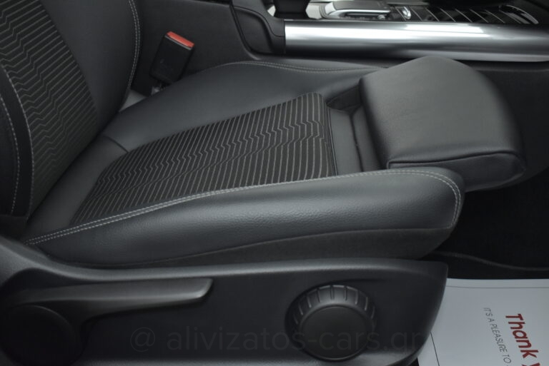Mercedes-Benz GLA 250 - 1.3 e Plug-in 8G-DCT Progressive Navi Camera