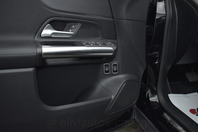 Mercedes-Benz GLA 250 - 1.3 e Plug-in 8G-DCT Progressive Navi Camera