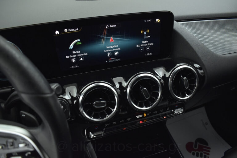Mercedes-Benz GLA 250 - 1.3 e Plug-in 8G-DCT Progressive Navi Camera