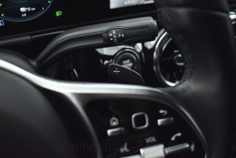 Mercedes-Benz GLA 250 - 1.3 e Plug-in 8G-DCT Progressive Navi Camera