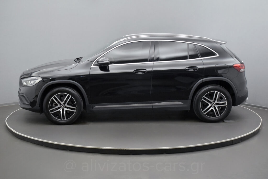 Mercedes-Benz GLA 250 - 1.3 e Plug-in 8G-DCT Progressive Navi Camera