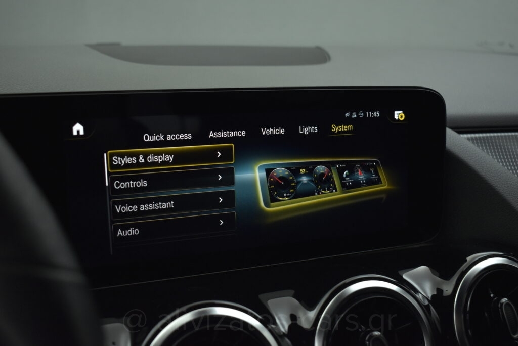 Mercedes-Benz GLA 250 - 1.3 e Plug-in 8G-DCT Progressive Navi Camera