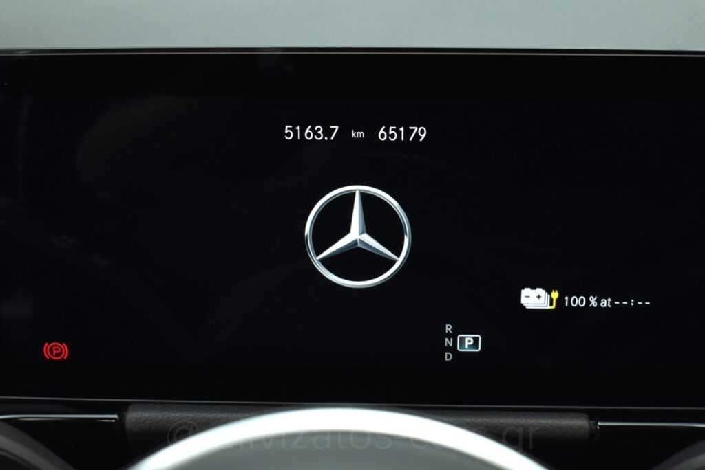 Mercedes-Benz GLA 250 - 1.3 e Plug-in 8G-DCT Progressive Navi Camera