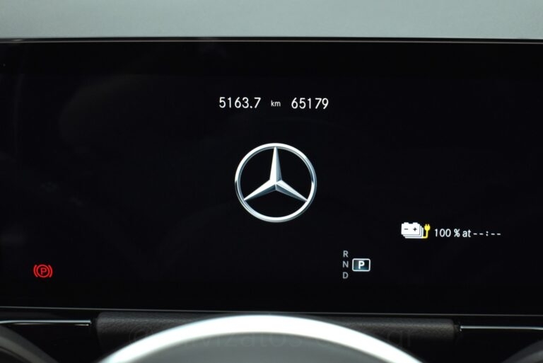Mercedes-Benz GLA 250 - 1.3 e Plug-in 8G-DCT Progressive Navi Camera