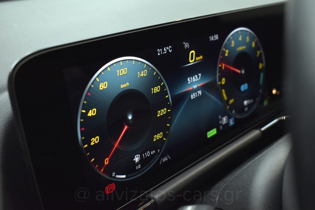 Mercedes-Benz GLA 250 - 1.3 e Plug-in 8G-DCT Progressive Navi Camera
