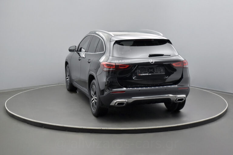Mercedes-Benz GLA 250 - 1.3 e Plug-in 8G-DCT Progressive Navi Camera